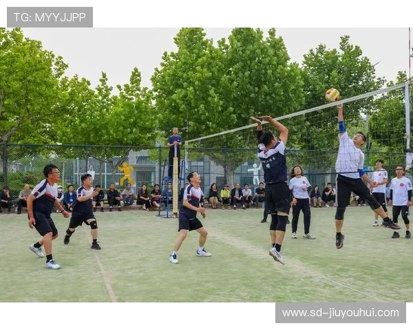 台江职工足球队奋勇拼搏推动足球文化发展 助力全民健身目标实现